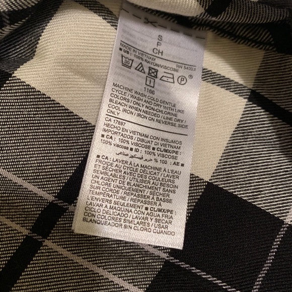 Old navy plaid dress - Picture 3 of 4